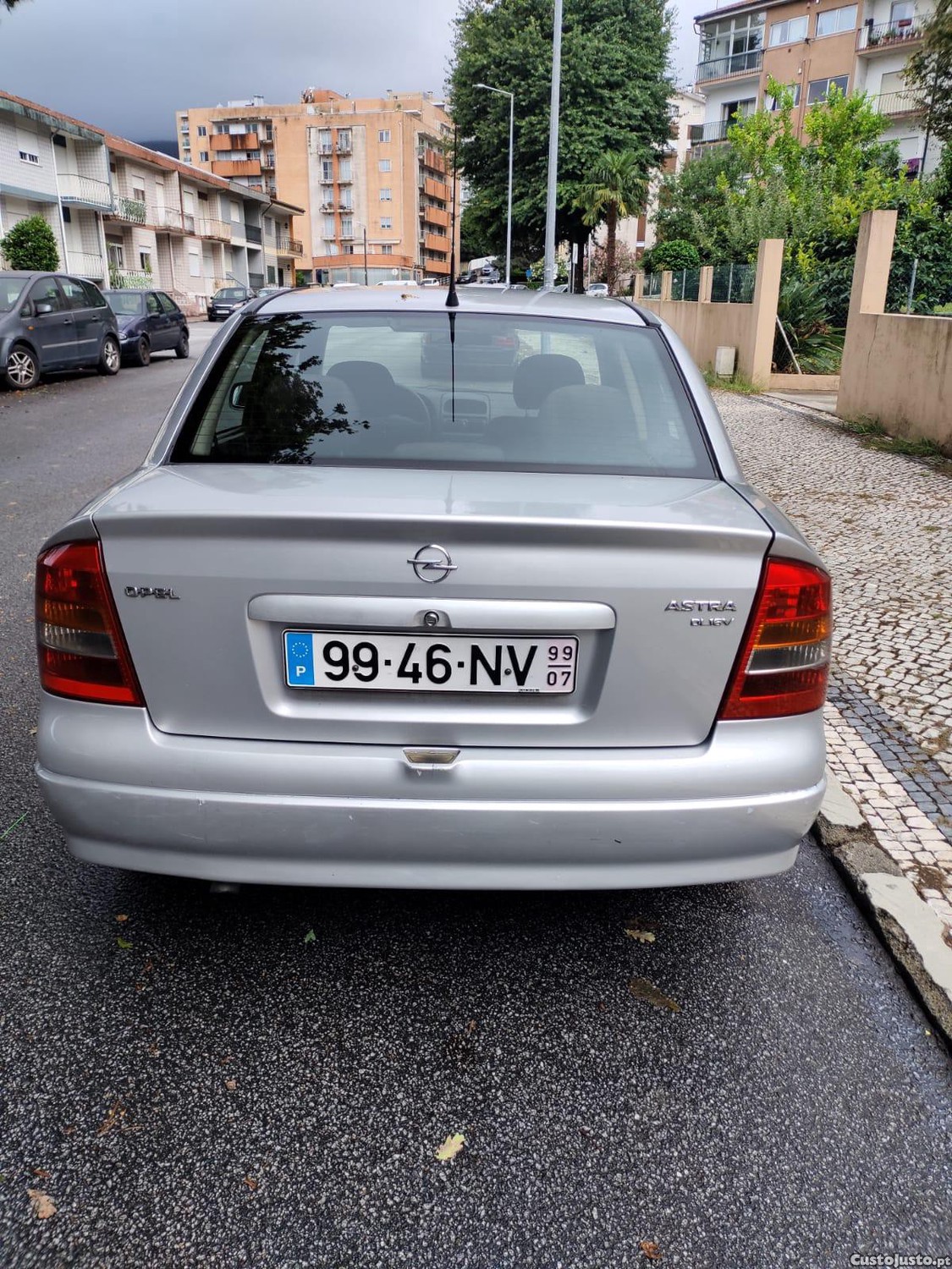 Opel Astra 2.0 Dti Auto — fotografia 3