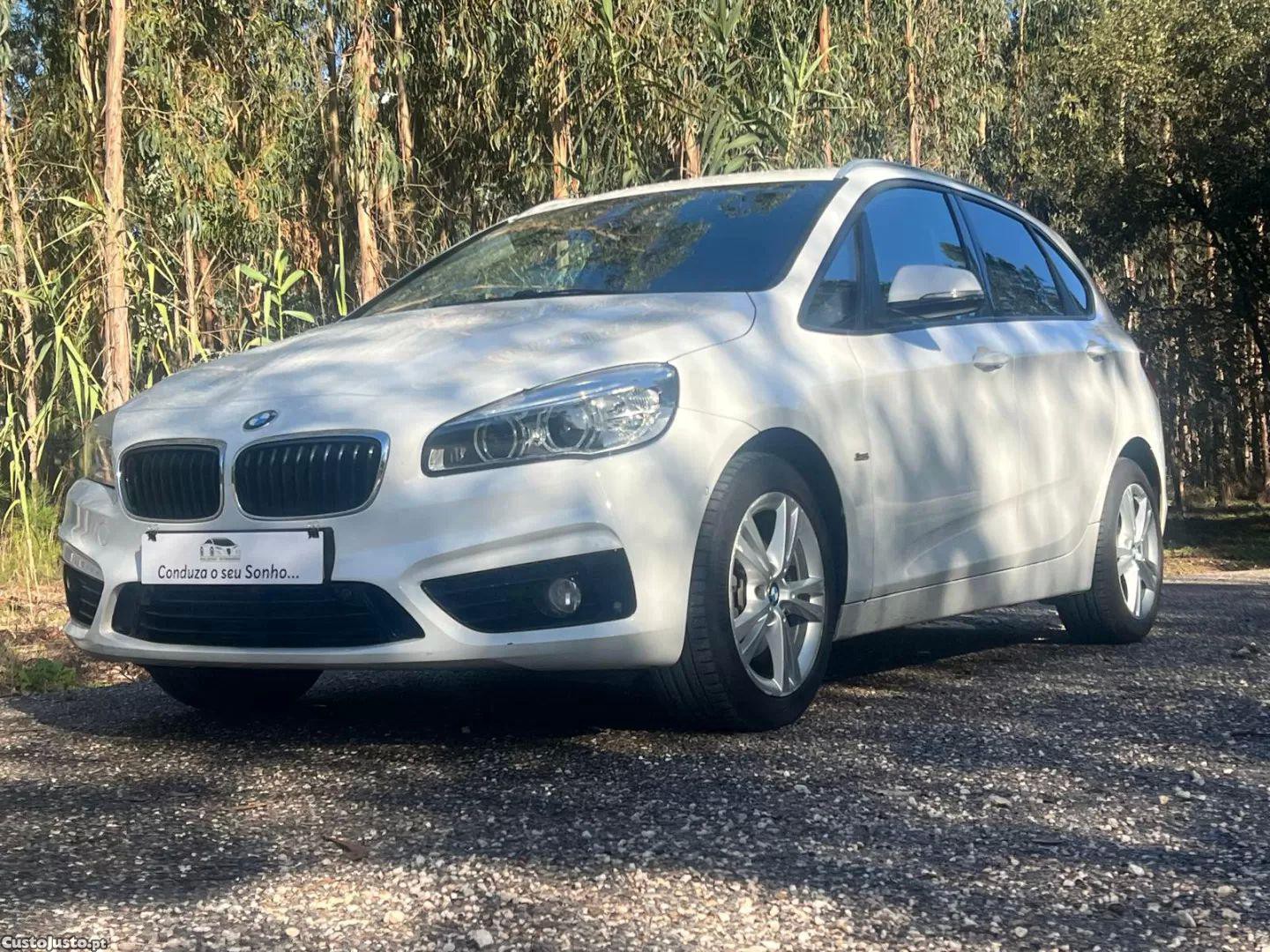 BMW 216 Active Tourer D line sport auto — fotografia 17
