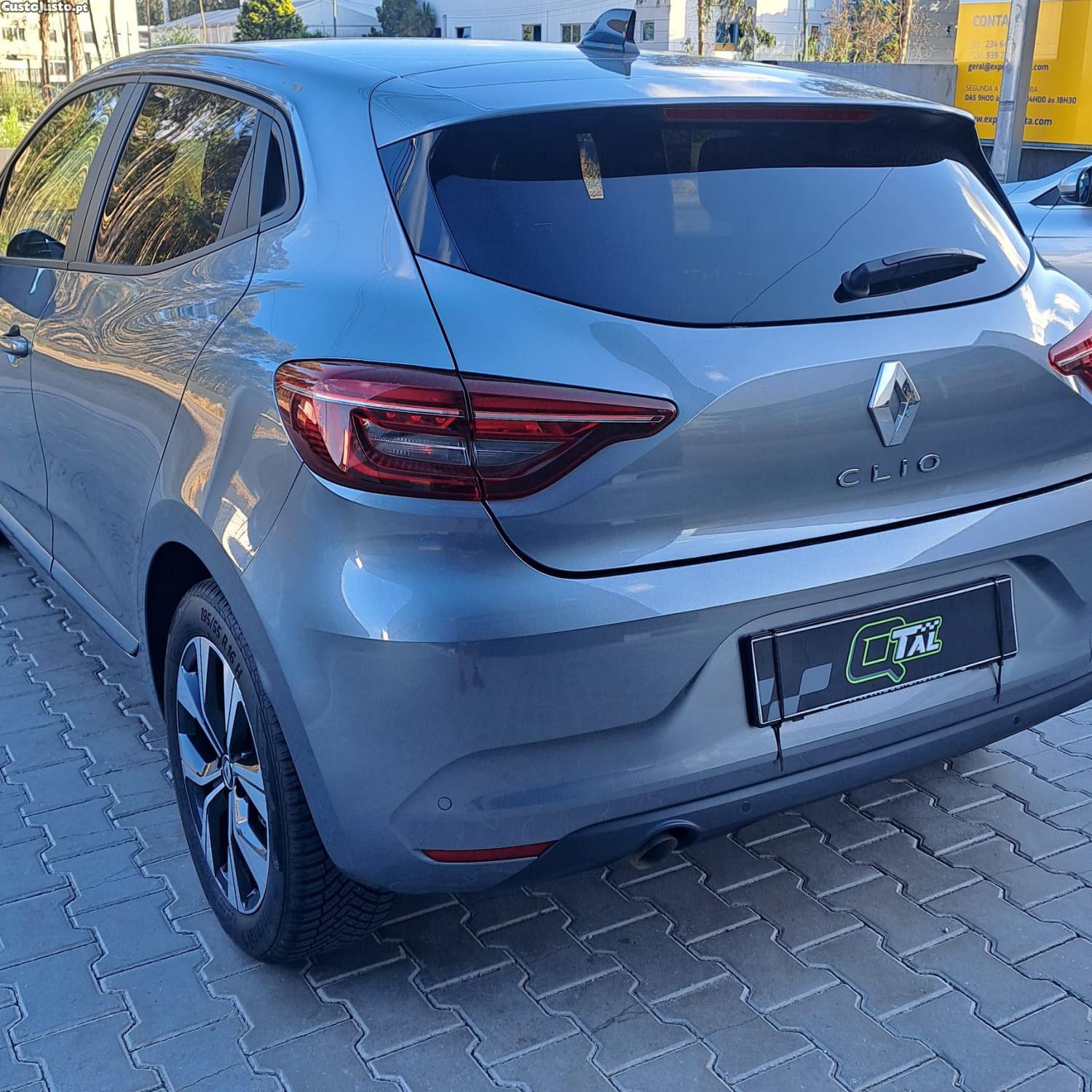 Renault Clio 1.0 TCe Evolution — fotografia 13