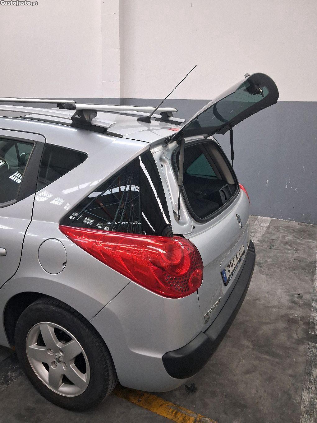 Peugeot 207 SW 1.4 gasolina - 07 — photo 2