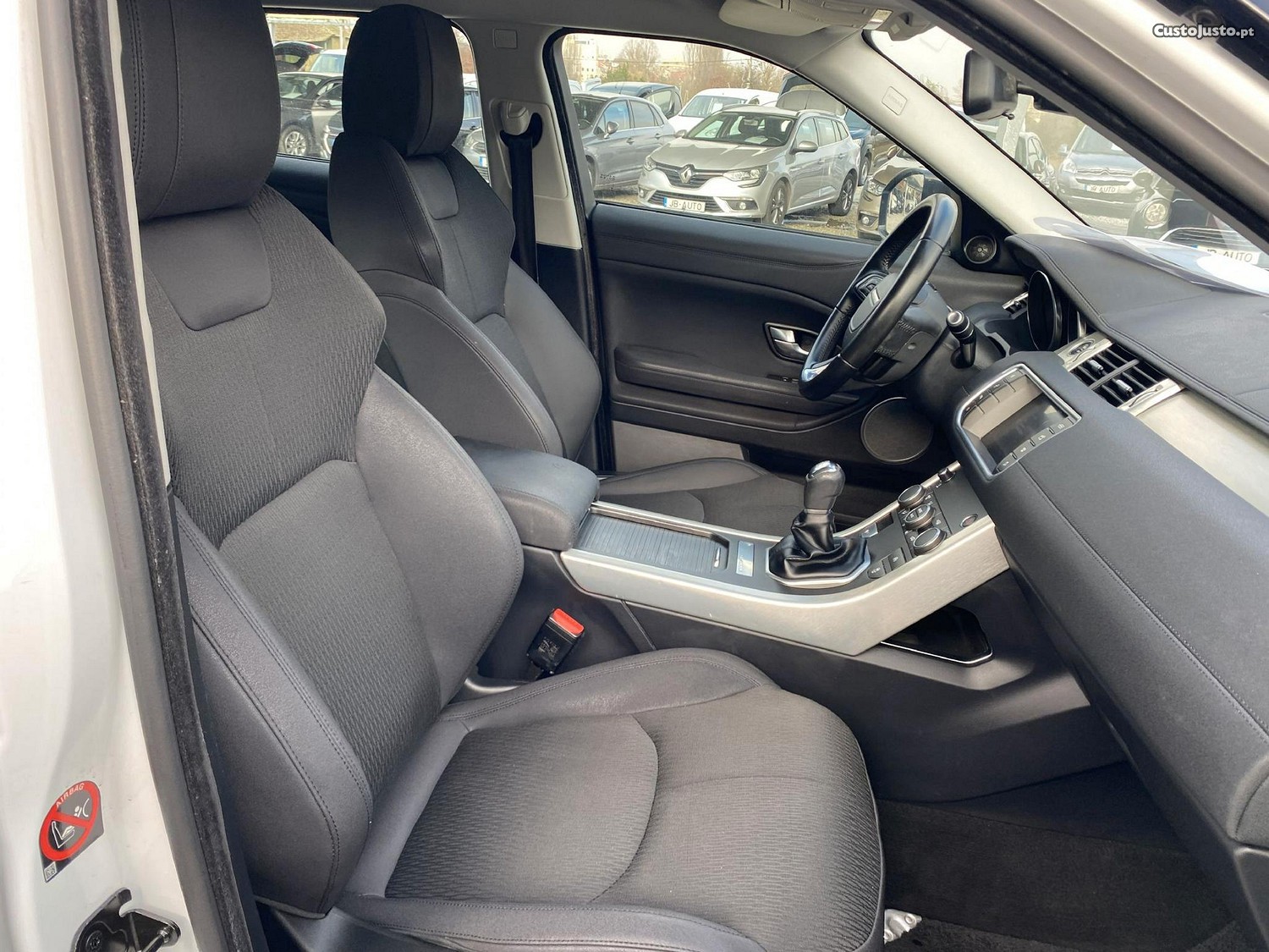 Land Rover Evoque 2.0 eD4 SE — fotografia 4