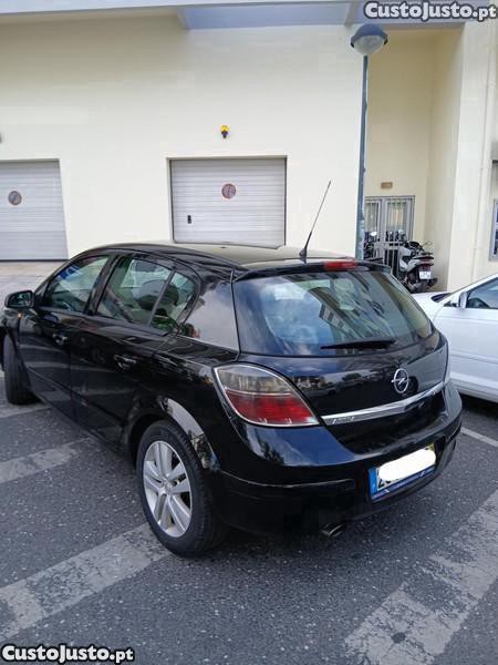 Opel Astra 1.7 cdti 125cv - 08 — photo 5