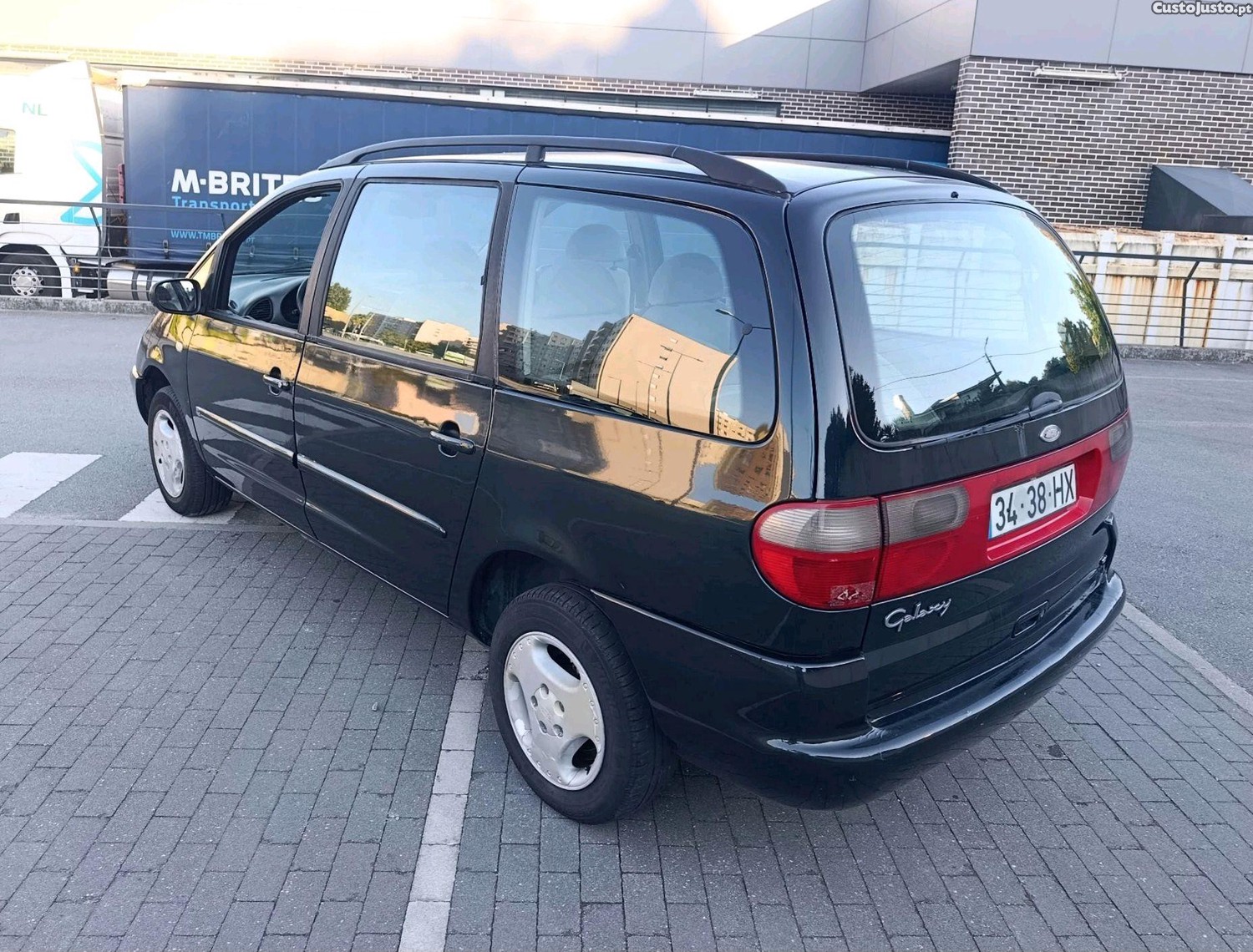 Ford Galaxy 1.9 tdi 90cv - 97 — photo 4