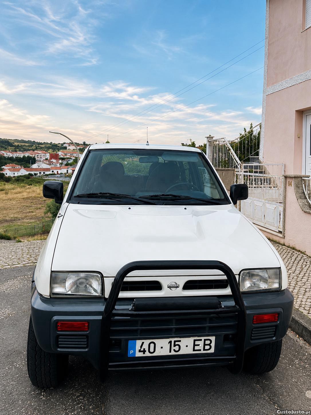 Nissan Terrano II — fotografia 6