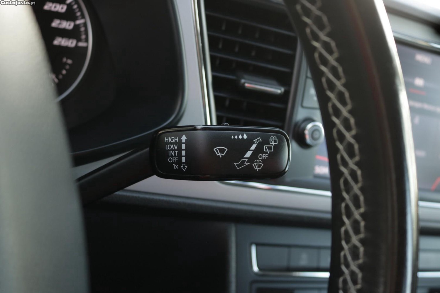 SEAT Leon ST 1.6 TDI Style 115cv — fotografia 25