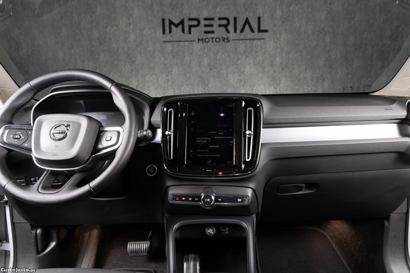 Volvo XC 40 1.5 T4 PHEV Core — fotografia 2