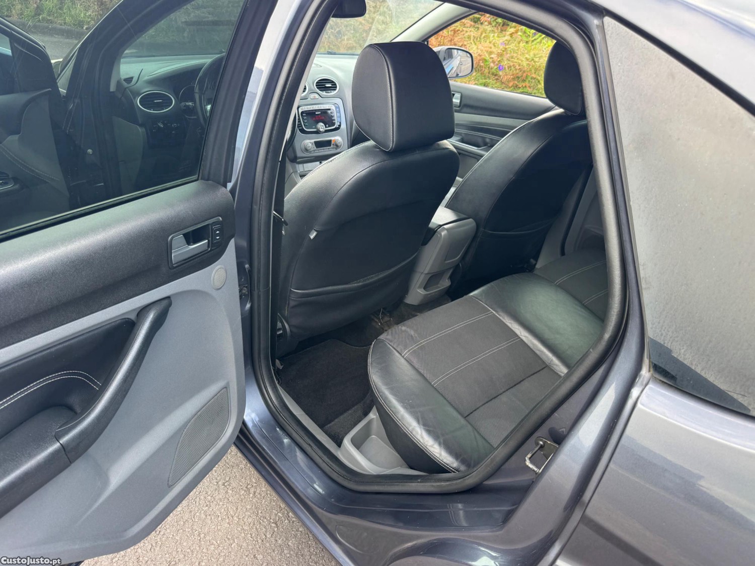 Ford Focus 1.6 TDCI Poucos Kms Impecável - 09 — photo 5
