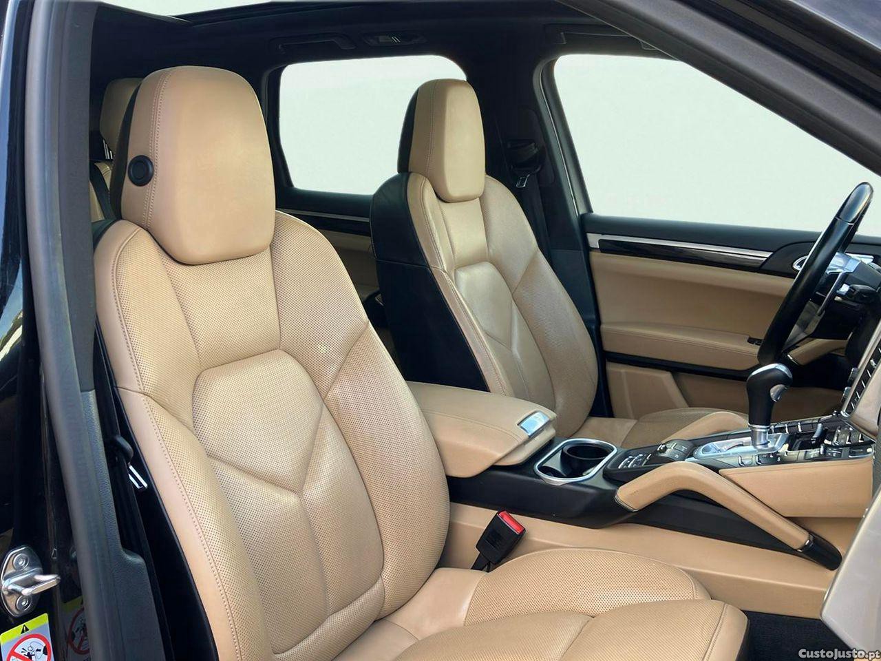 Porsche Cayenne S E-Hybrid — fotografia 16