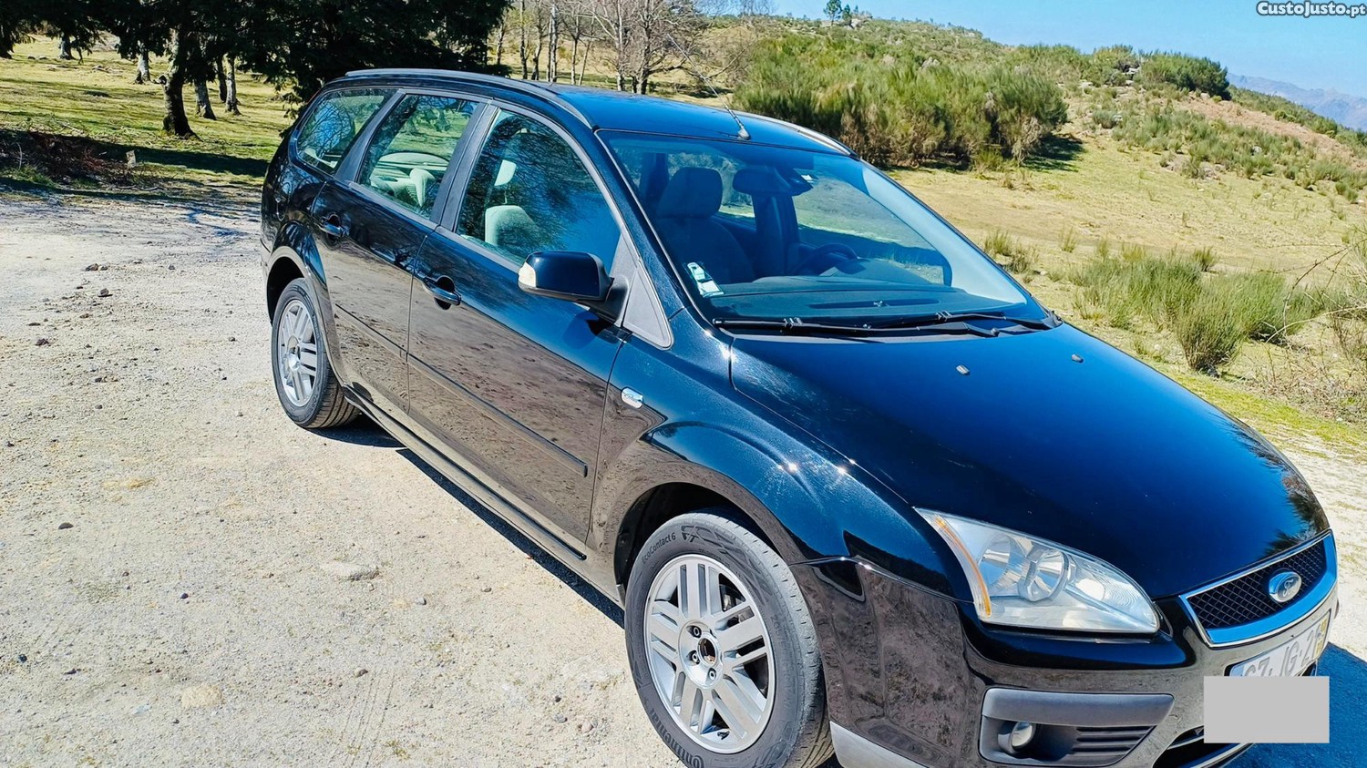 Ford Focus Ghia - 07 — photo 3