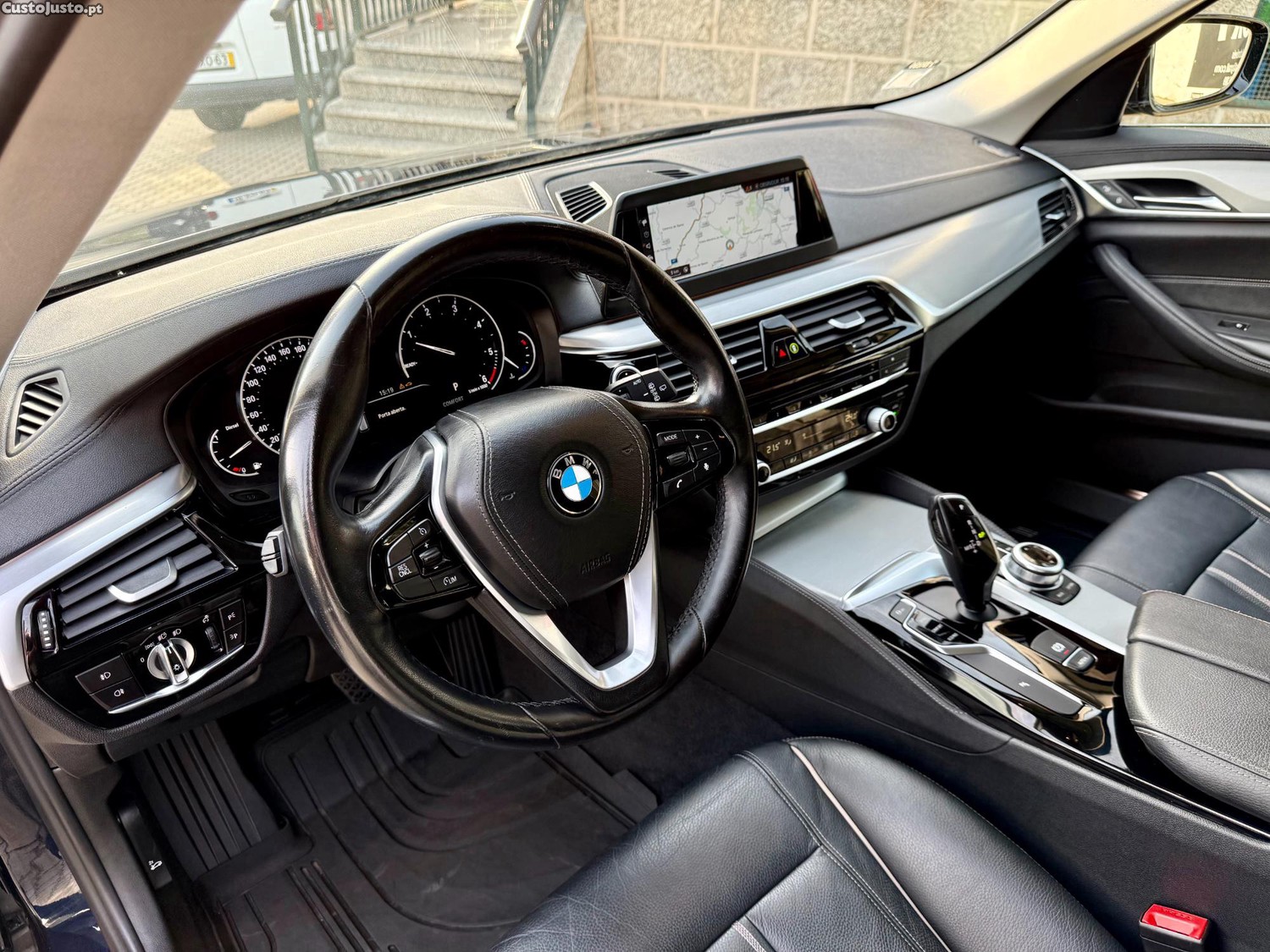 BMW 520 d Line Luxury Auto — fotografia 8