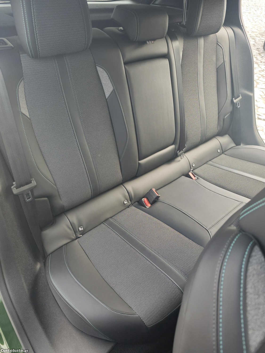 Peugeot 308 Hybrid Allure — fotografia 5