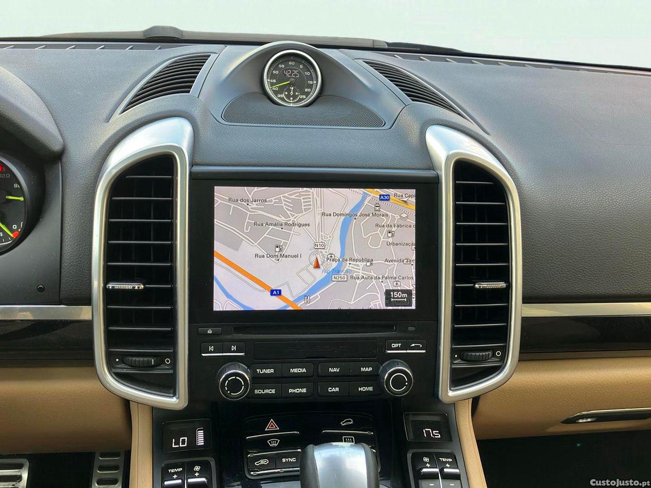 Porsche Cayenne S E-Hybrid — fotografia 12