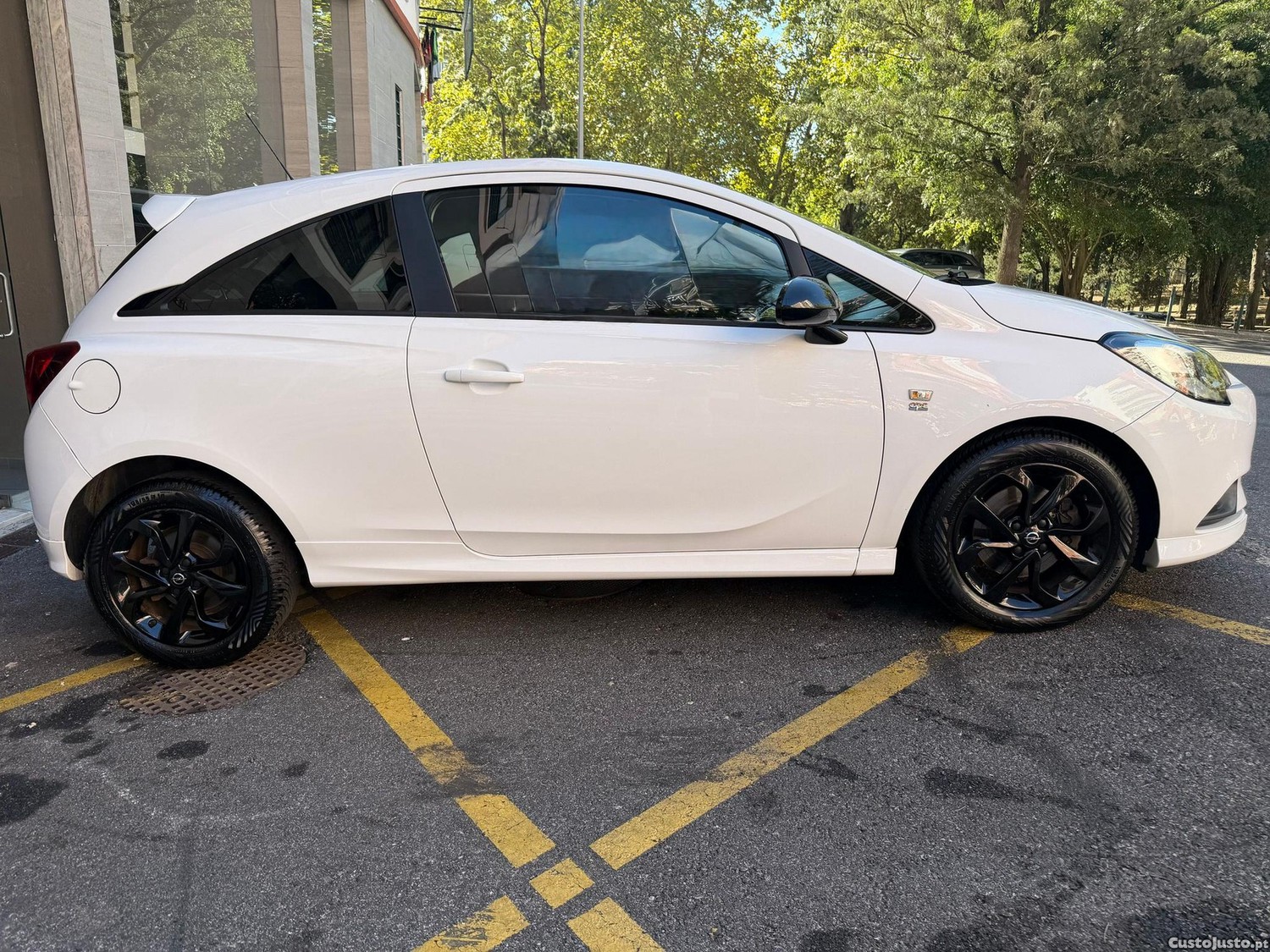 Opel Corsa 1.0 T Dynamic - 16 — photo 4