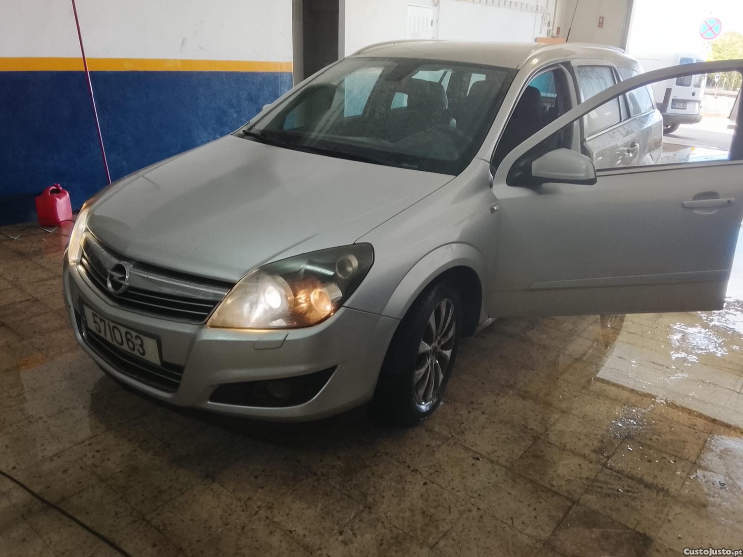 Opel Astra Station Wagon 1.7 Diesel - 09 — photo 2