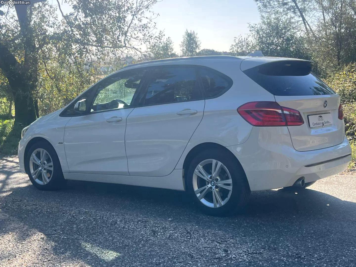 BMW 216 Active Tourer D line sport auto — fotografia 13