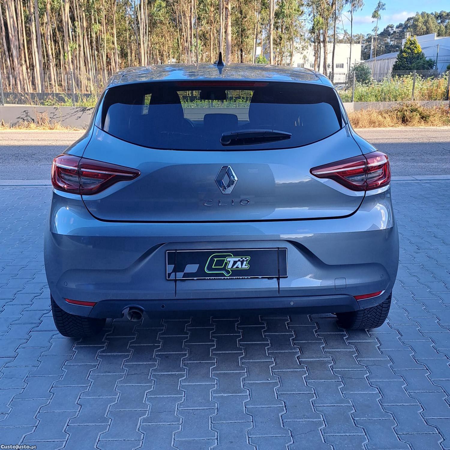 Renault Clio 1.0 TCe Evolution — fotografia 12