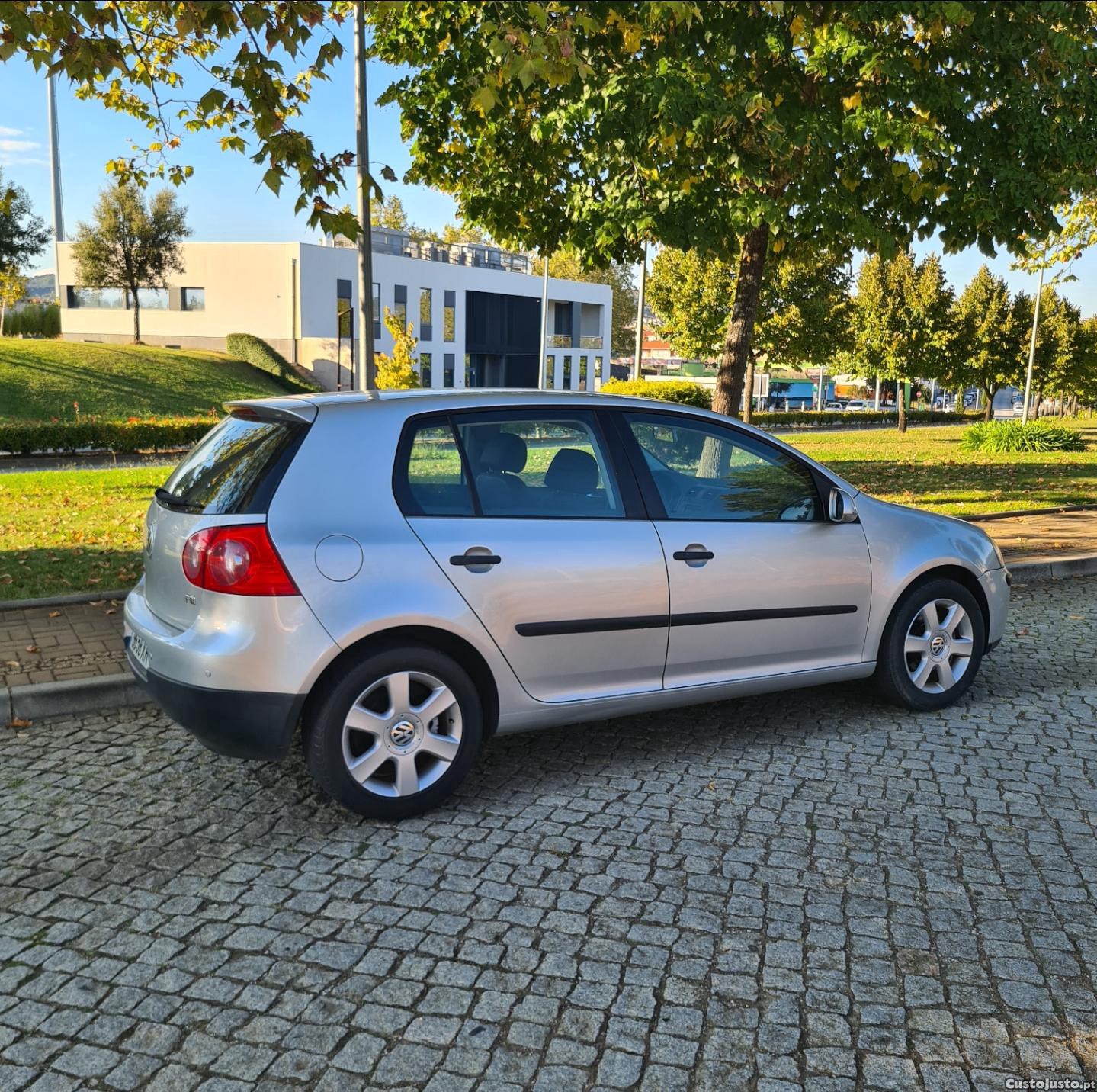 VW Golf Golf V 90cv A/C - 04 — photo 2