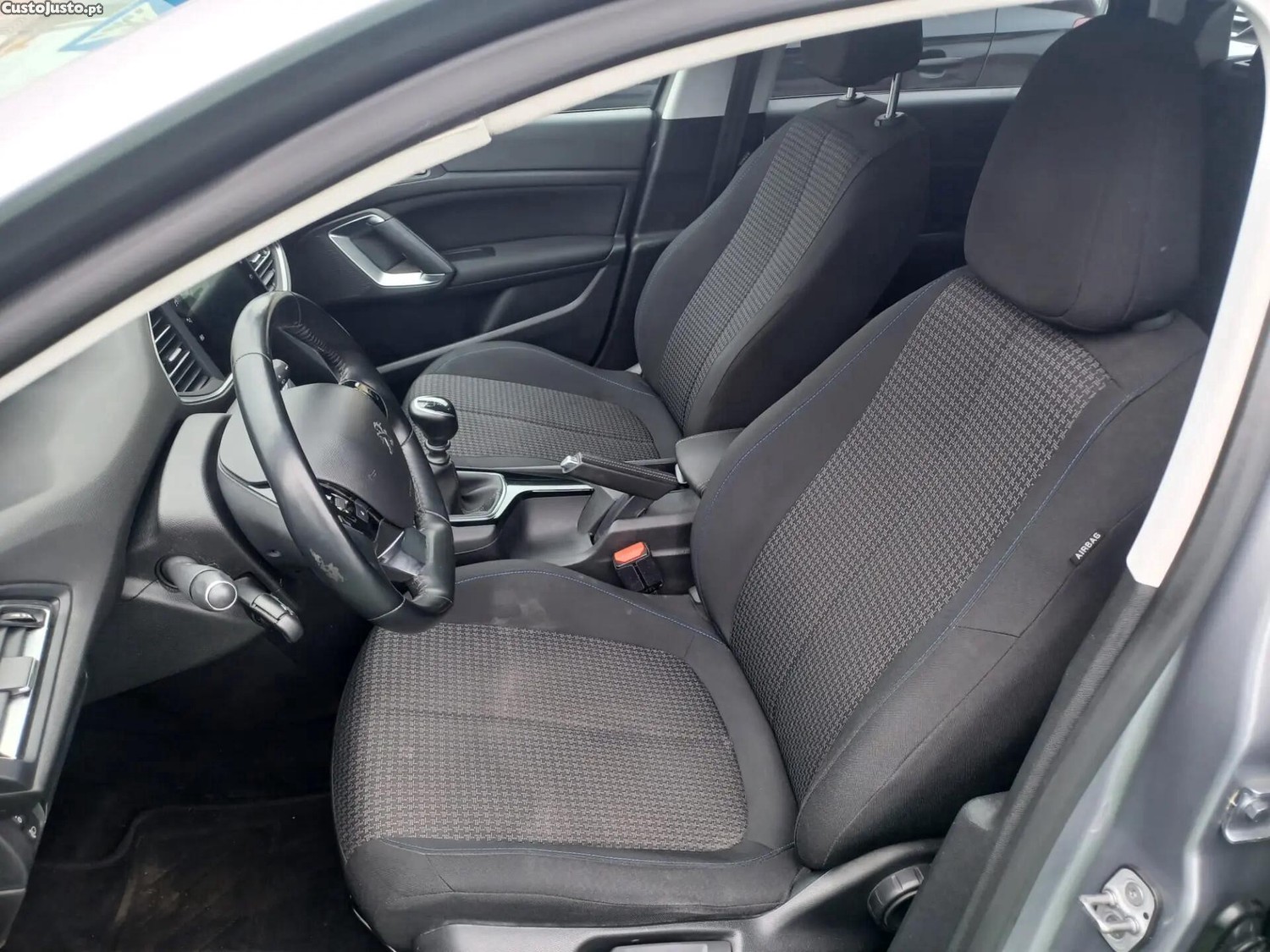 Peugeot 308 1.5 BlueHDi Style — fotografia 10