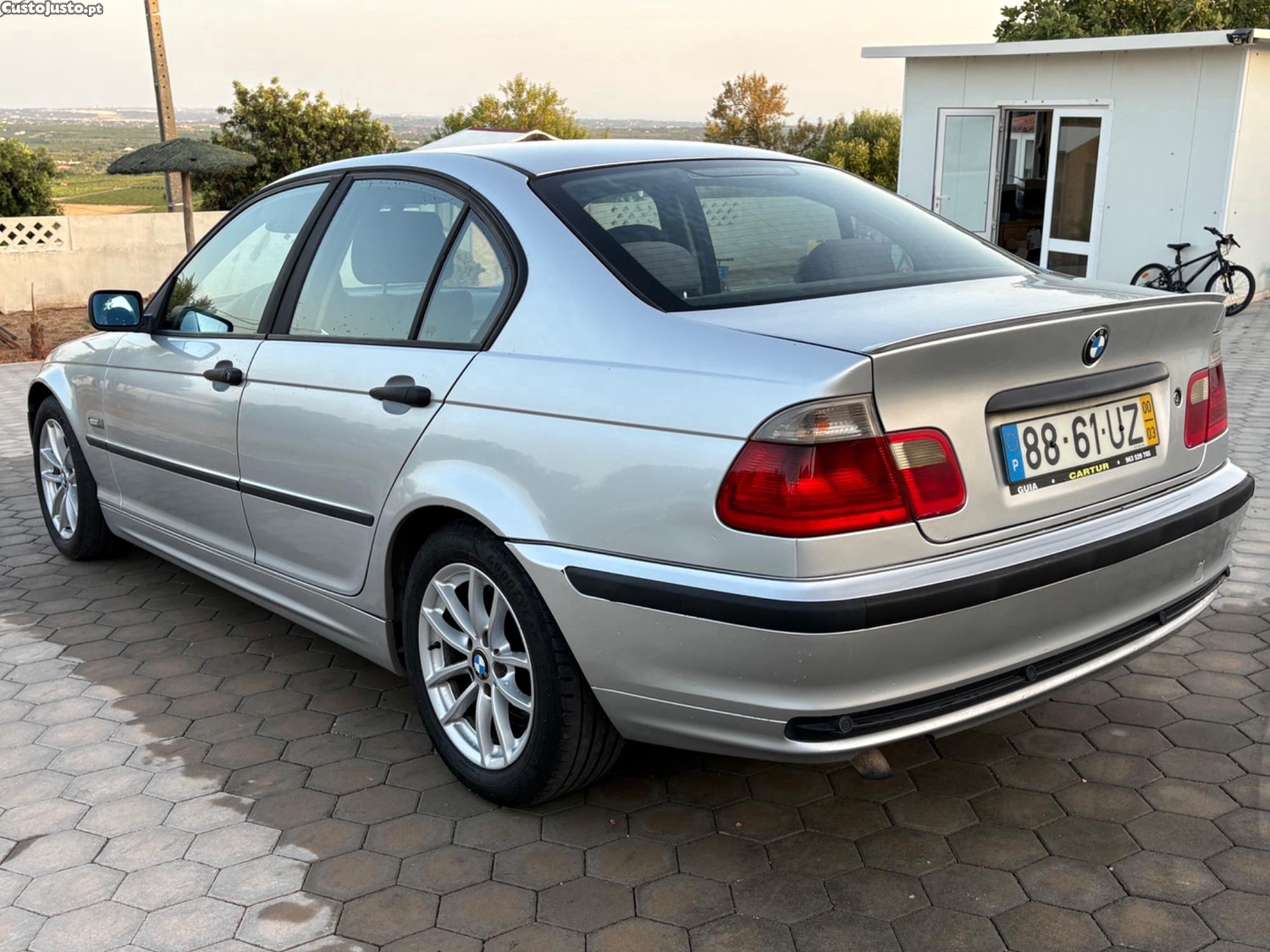 BMW 320 d — fotografia 9
