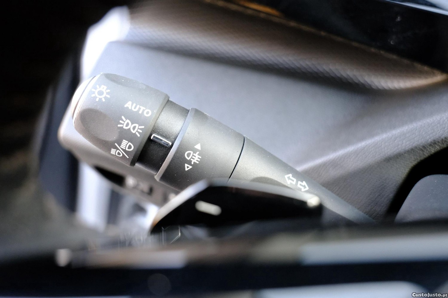Peugeot 308 1.6 Hybrid Active Pack e-EAT8 — fotografia 2