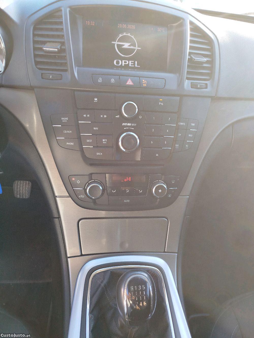 Opel Insignia 2.0cdti sw — fotografia 6