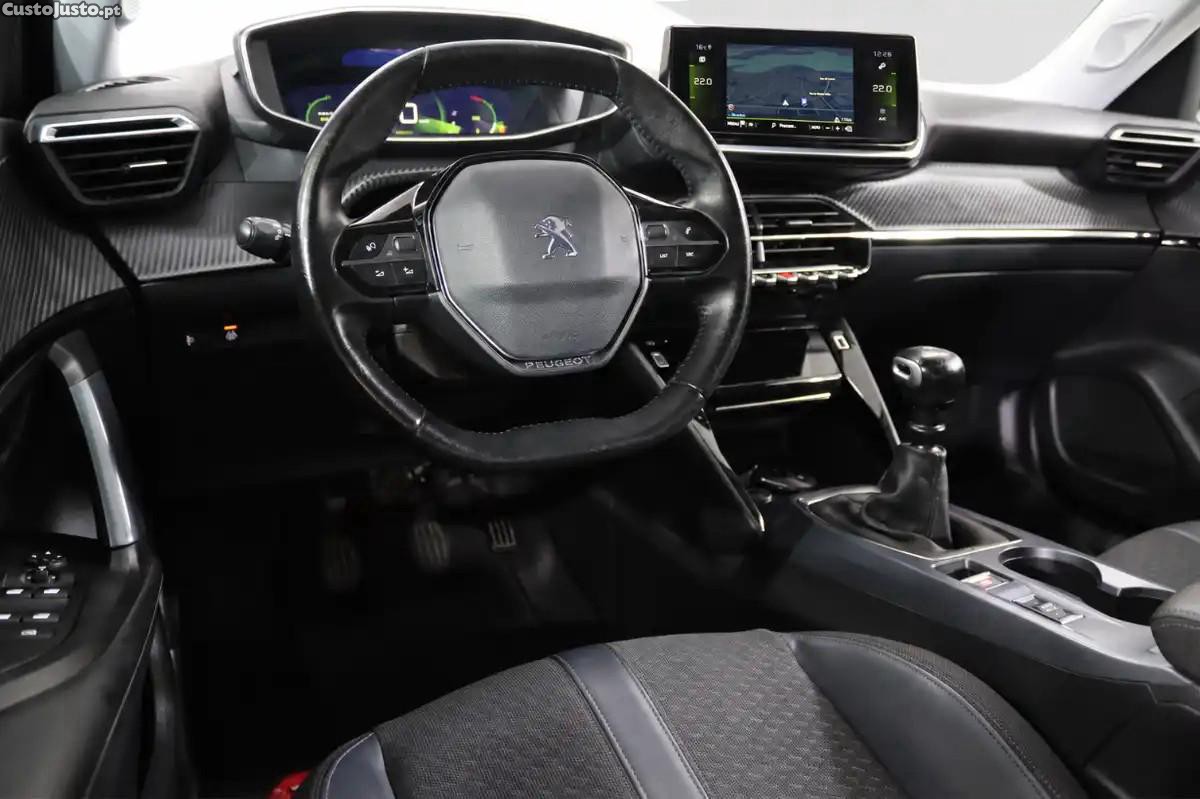 Peugeot 2008 PureTech 100 Stop&Start Allure Pack - 22 — photo 4