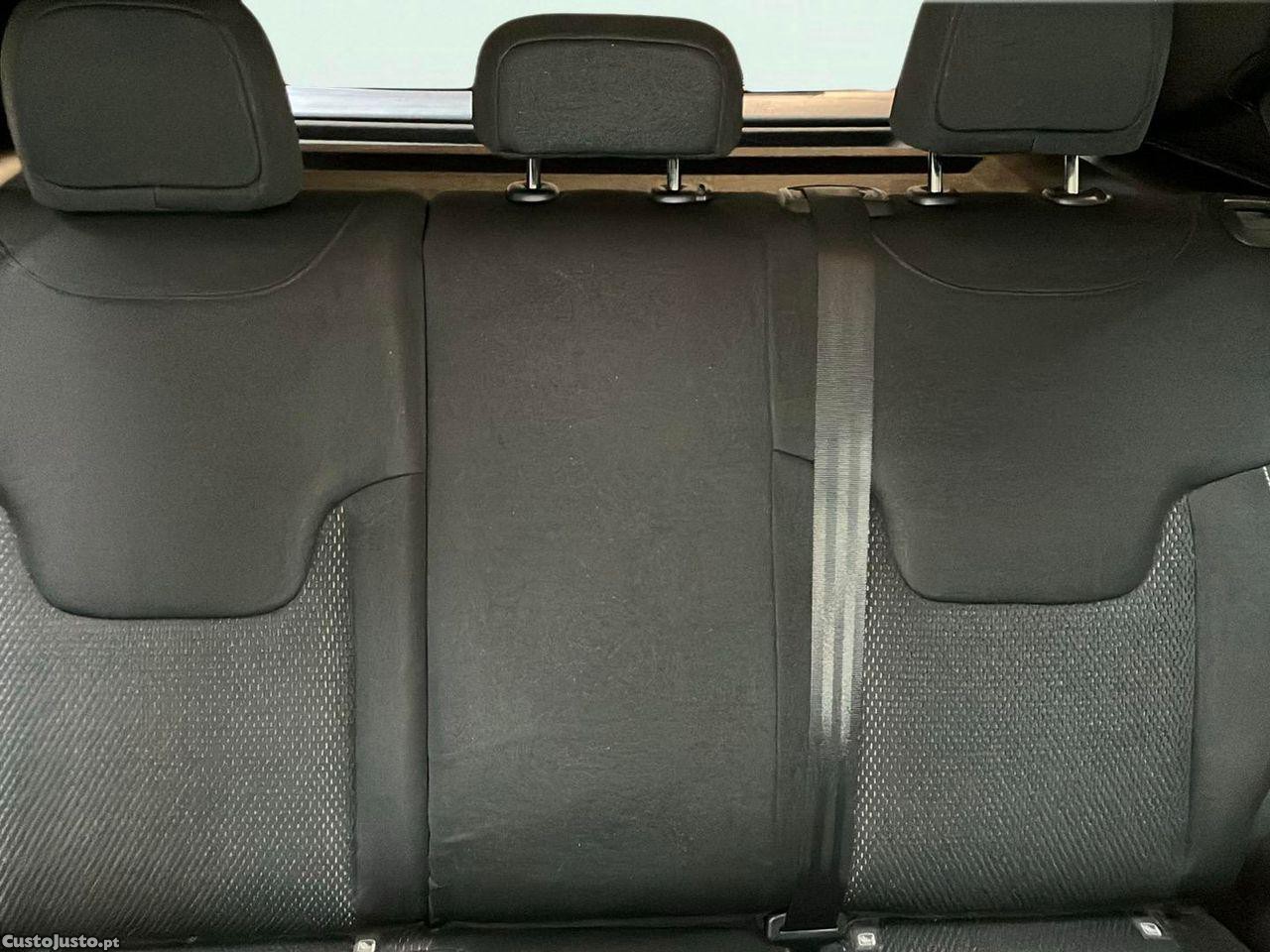 Jeep Renegade 1.0 T Longitude — fotografia 6