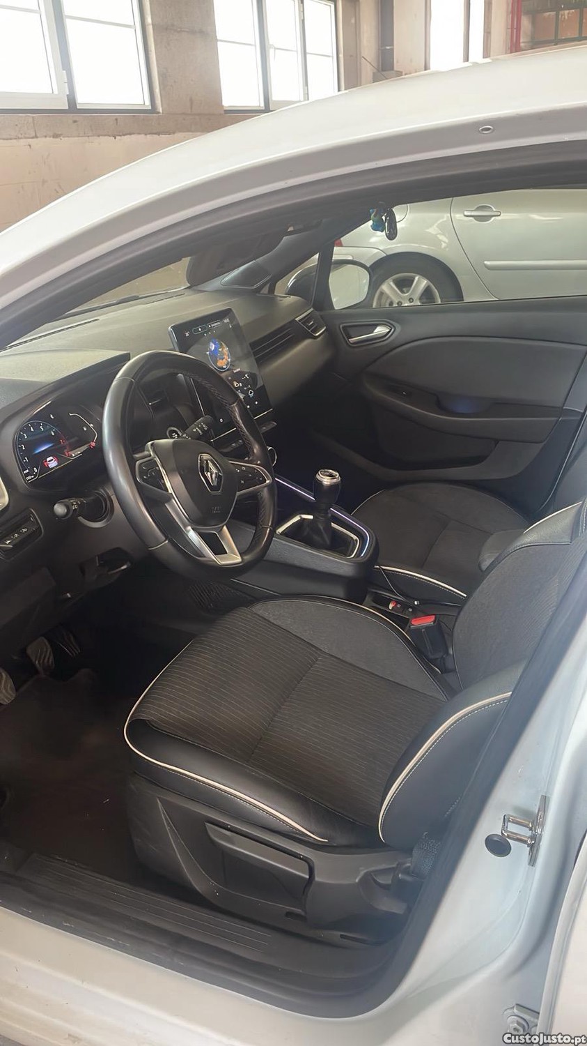 Renault Clio 1.0 TCE Intens - 21 — photo 4