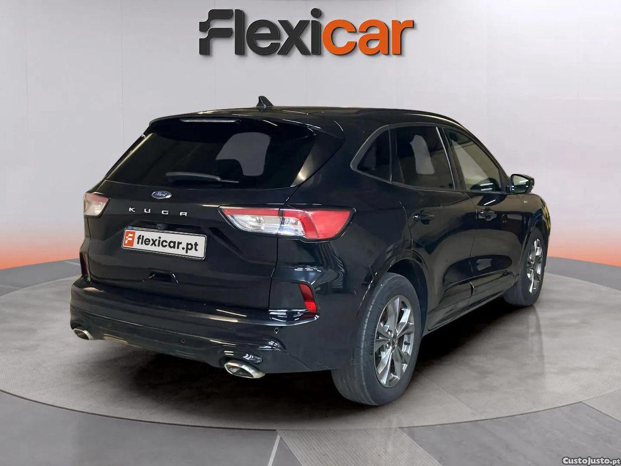 Ford Kuga 1.5 TDCi EcoBlue ST-Line — fotografia 17