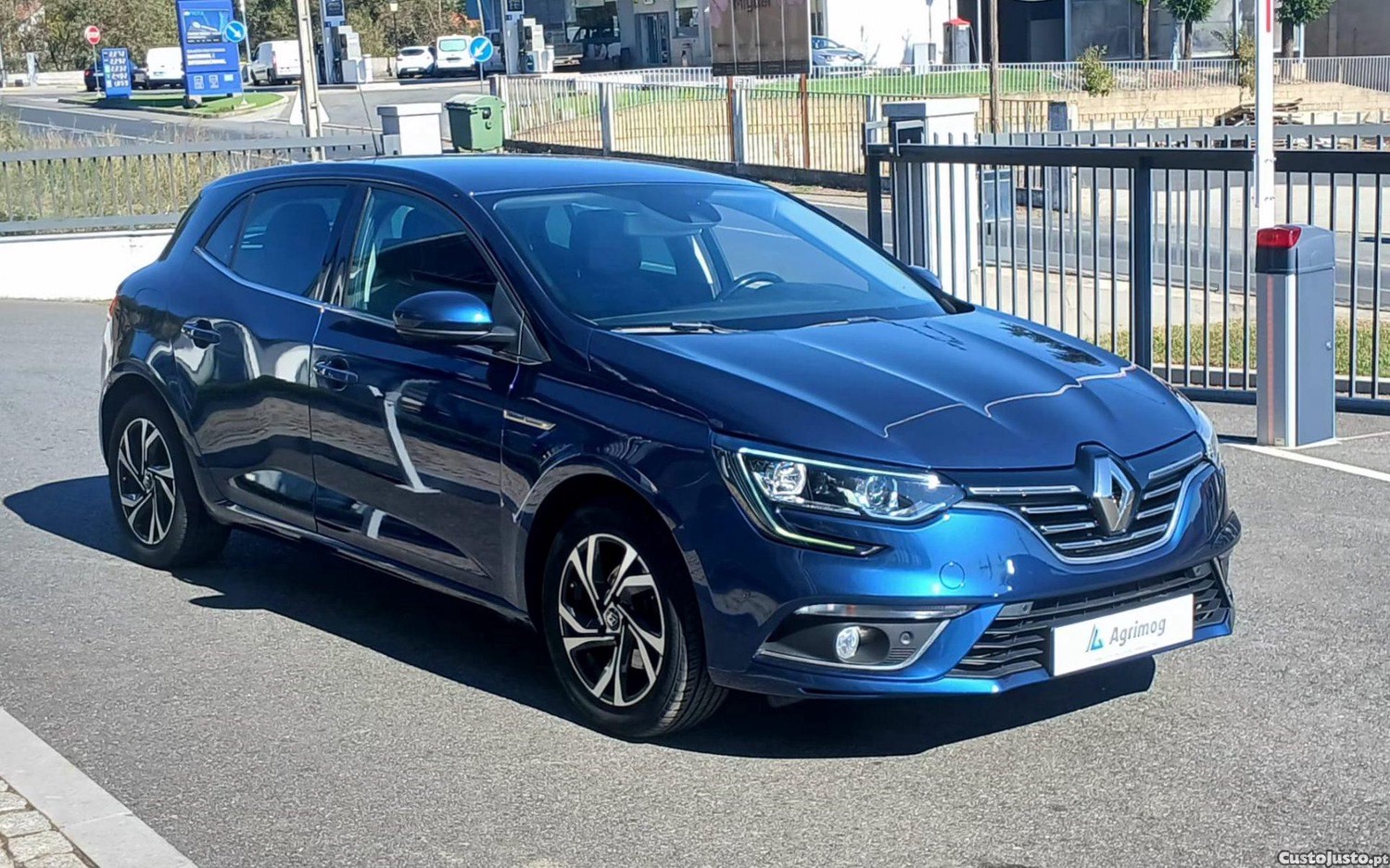 Renault Mégane 1.5 dCi Bose Edition - 17 — photo 2
