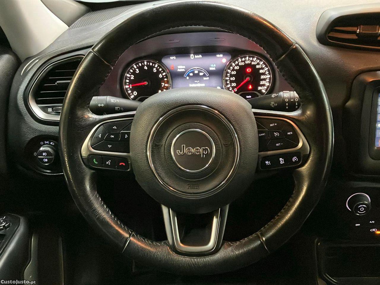 Jeep Renegade 1.0 T Longitude — fotografia 11