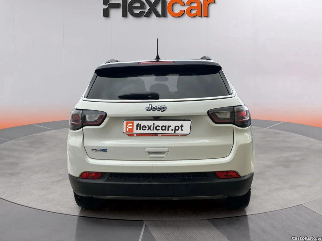 Jeep Compass 1.3 TG Limited — fotografia 13