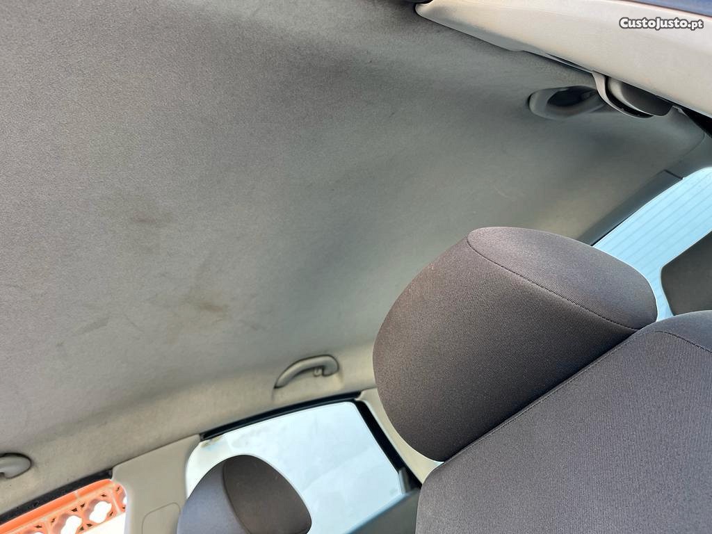SEAT Ibiza 1.4TDI — fotografia 4