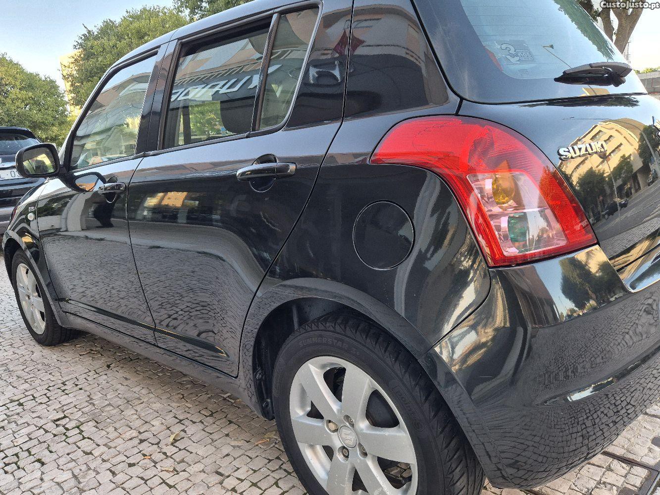 Suzuki Swift 12345 - 10 — photo 5
