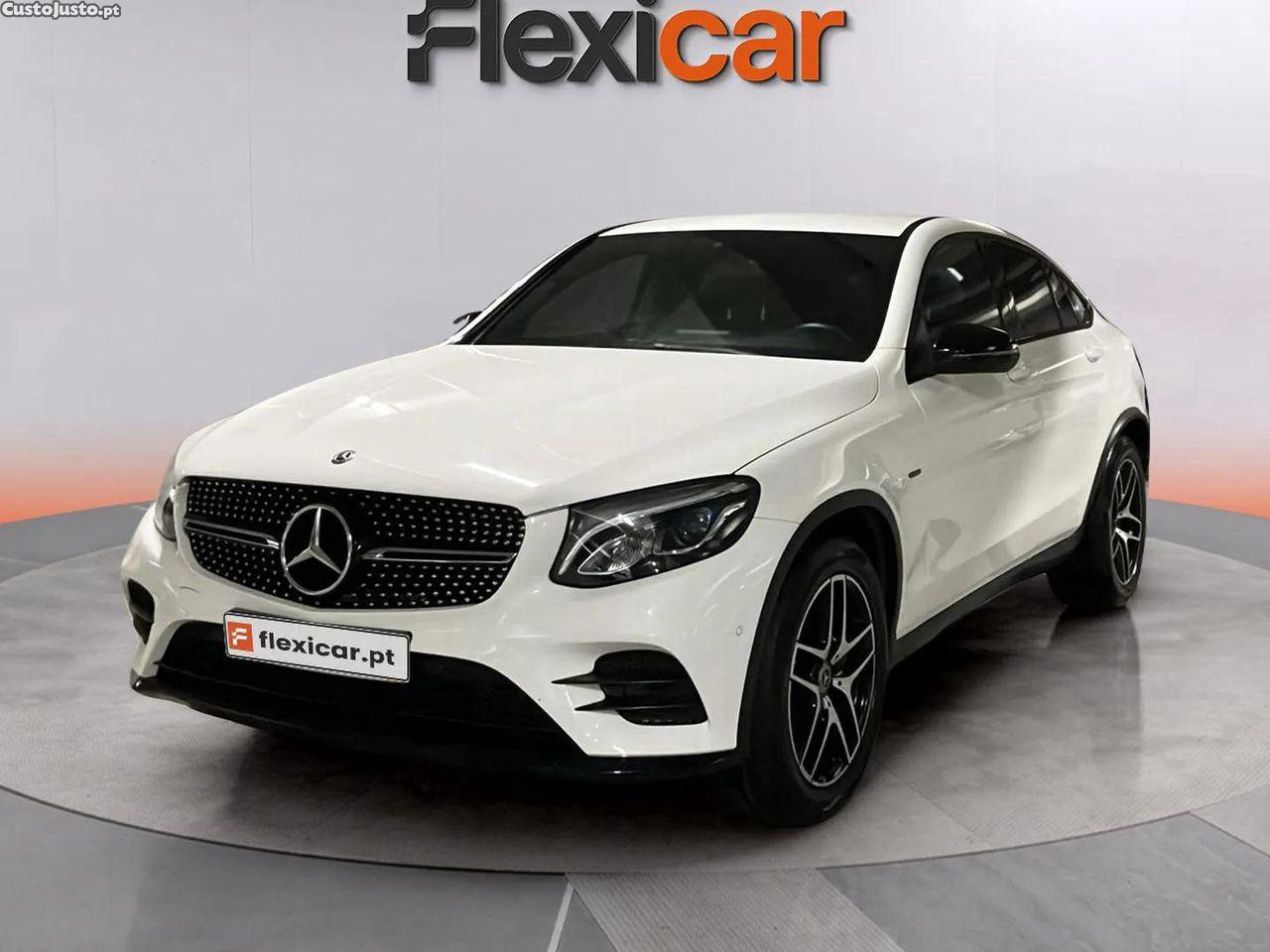 Mercedes-Benz GLC 350 e Coupé AMG Line 4-Matic — fotografia 23