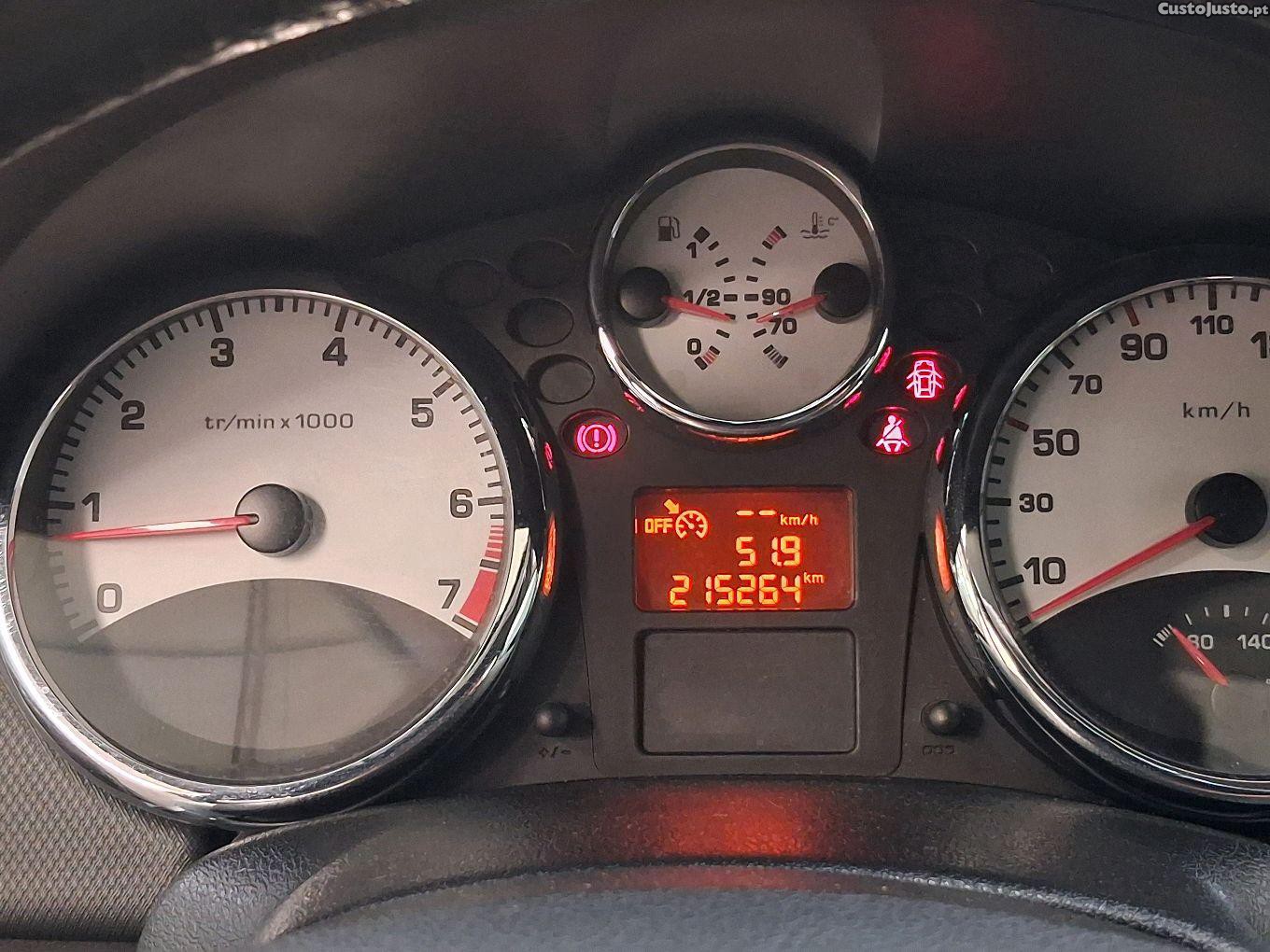 Peugeot 207 SW 1.4 gasolina - 07 — photo 5