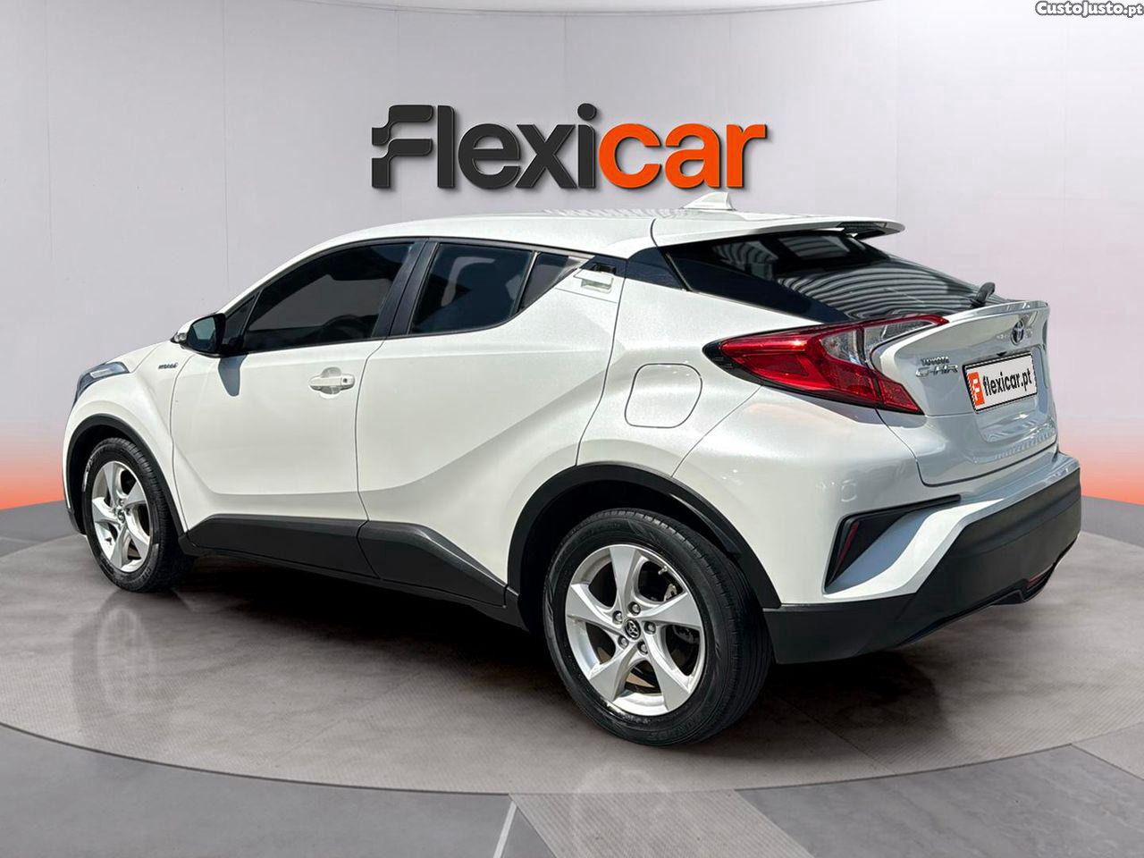 Toyota C-HR 1.8 Hybrid Comfort — fotografia 14