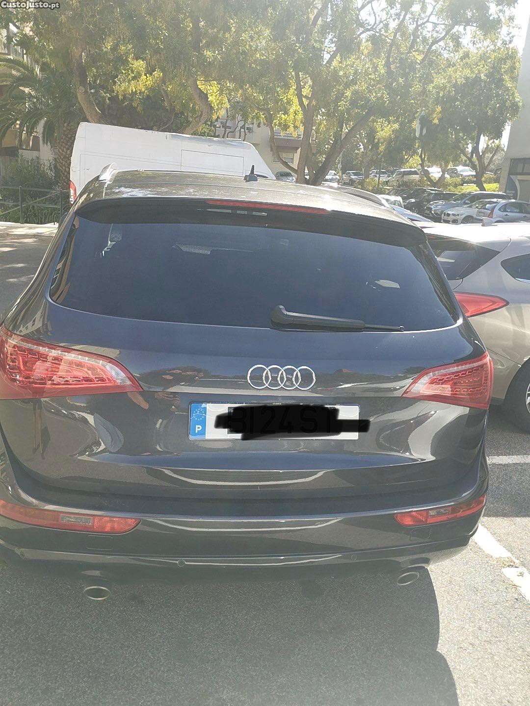 Audi Q5 Quatro V6 240 ch - 08 — photo 2