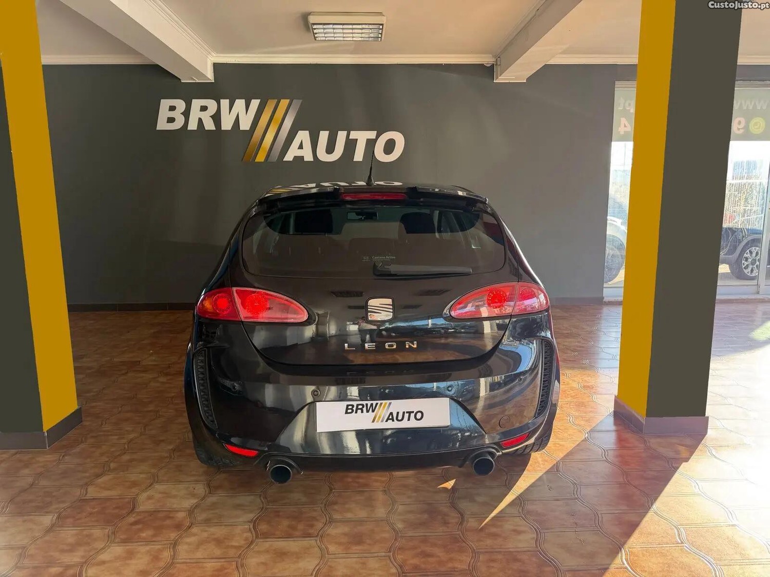 Seat Leon 1.4 TSi Linea R - 09 — photo 4