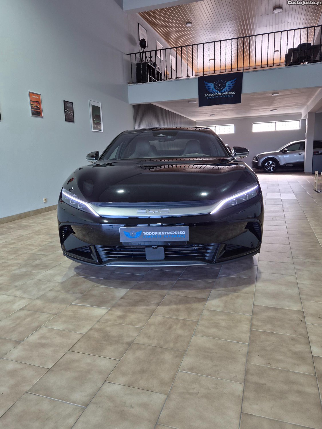 BYD Han 3.9S Executive — fotografia 4