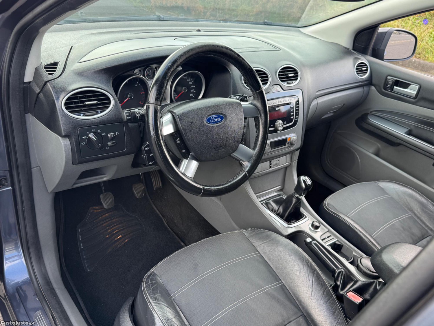 Ford Focus 1.6 TDCI Poucos Kms Impecável - 09 — photo 3