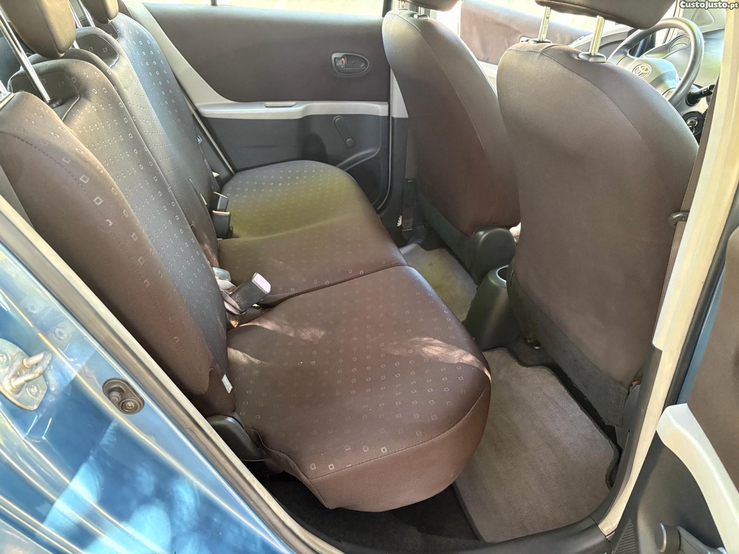 Toyota Yaris 1.0 cilin iuc barato — fotografia 8