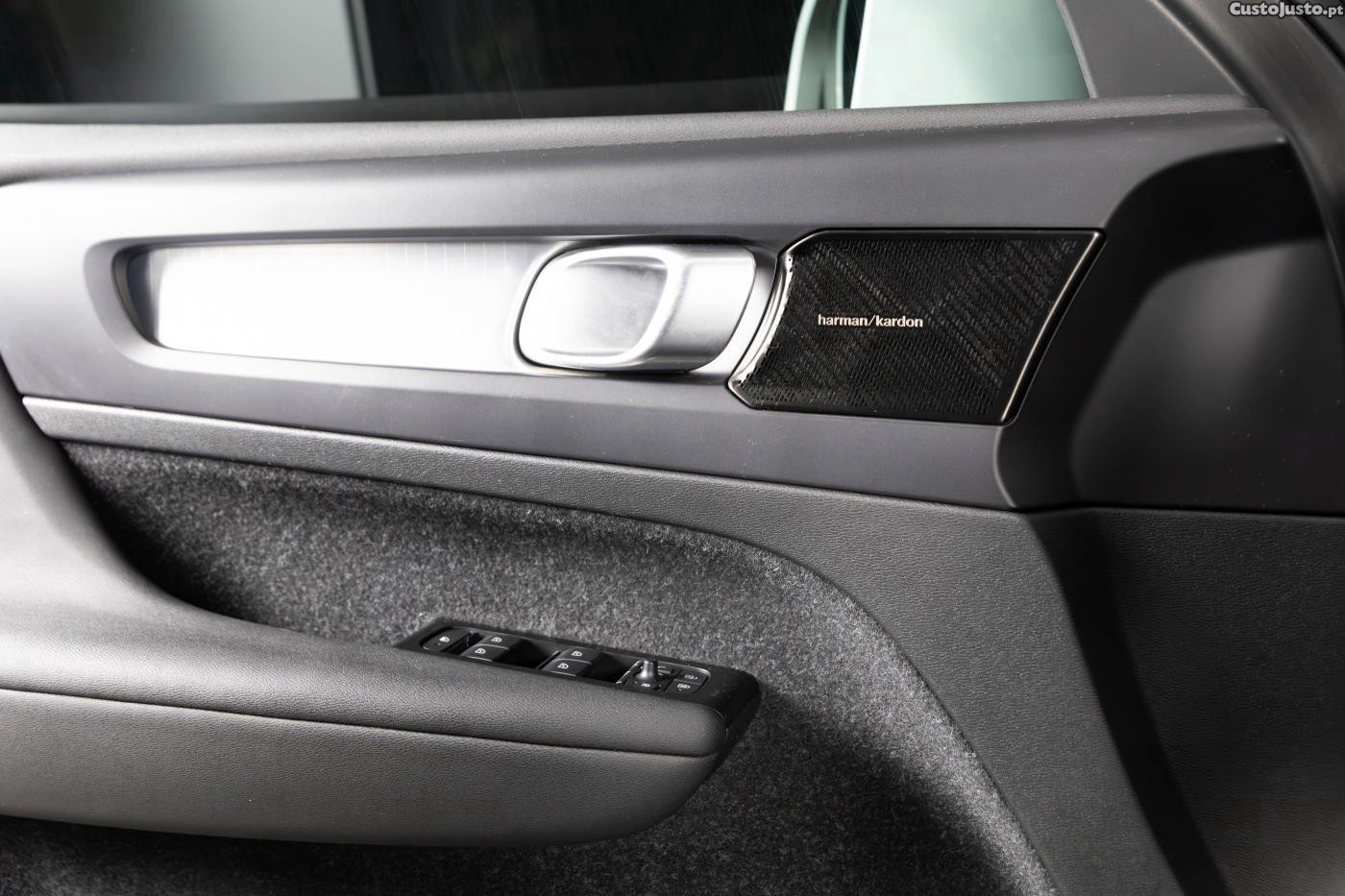 Volvo XC 40 1.5 T4 PHEV Core — fotografia 8