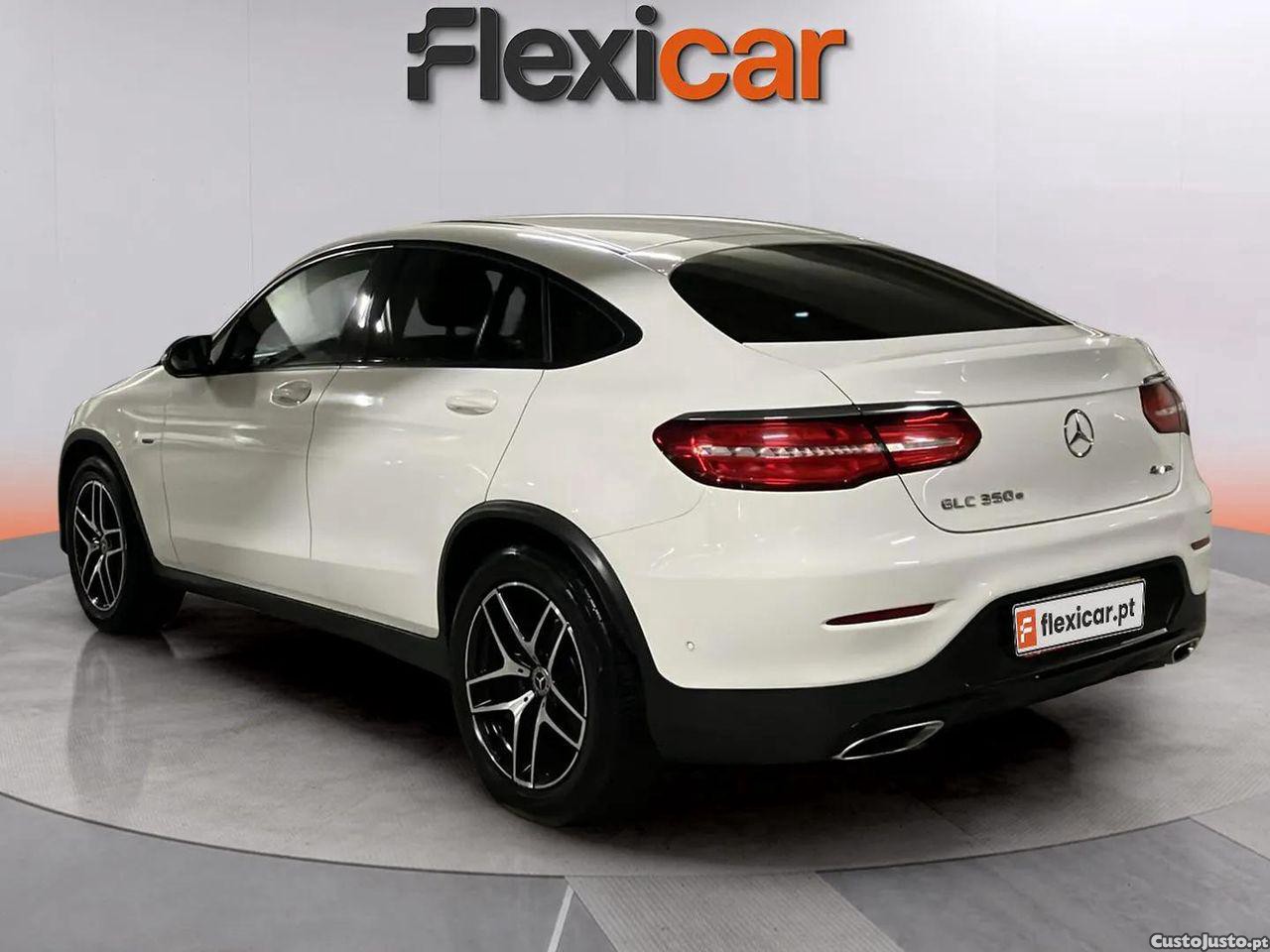 Mercedes-Benz GLC 350 e Coupé AMG Line 4-Matic — fotografia 20