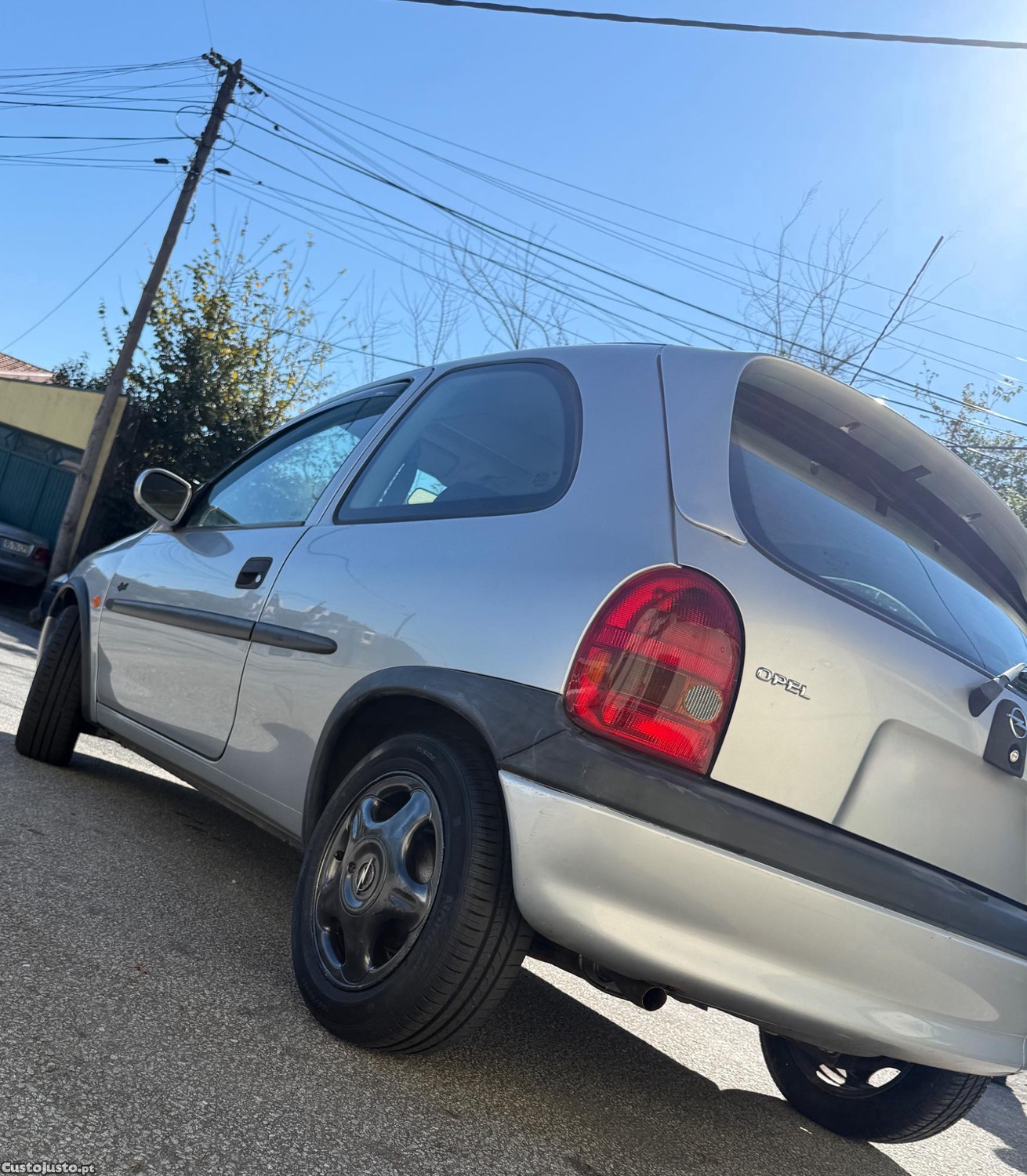 Opel Corsa 1.2 16v sport - 99 — photo 4