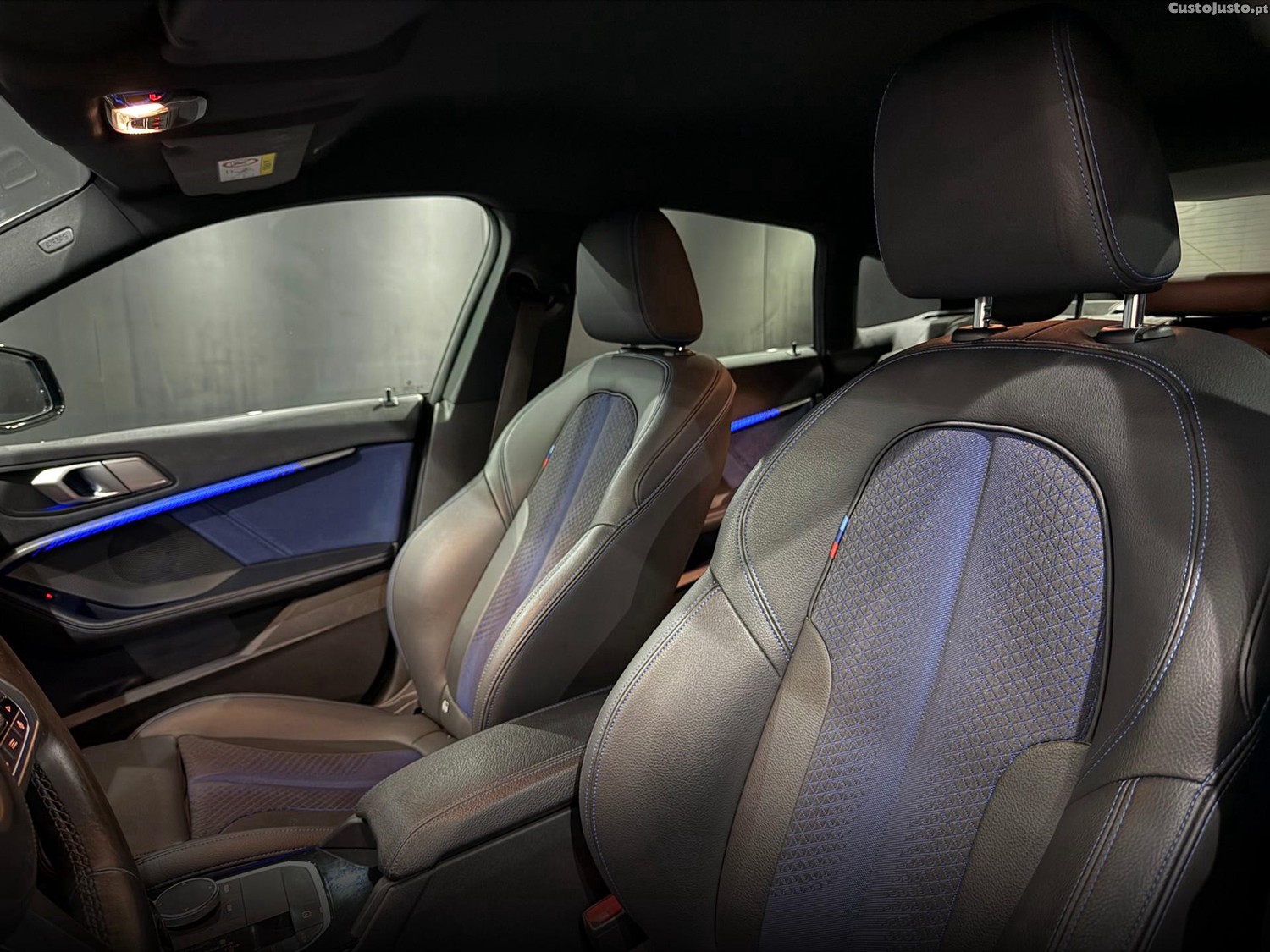 BMW 216 d Pack Desportivo M — fotografia 9