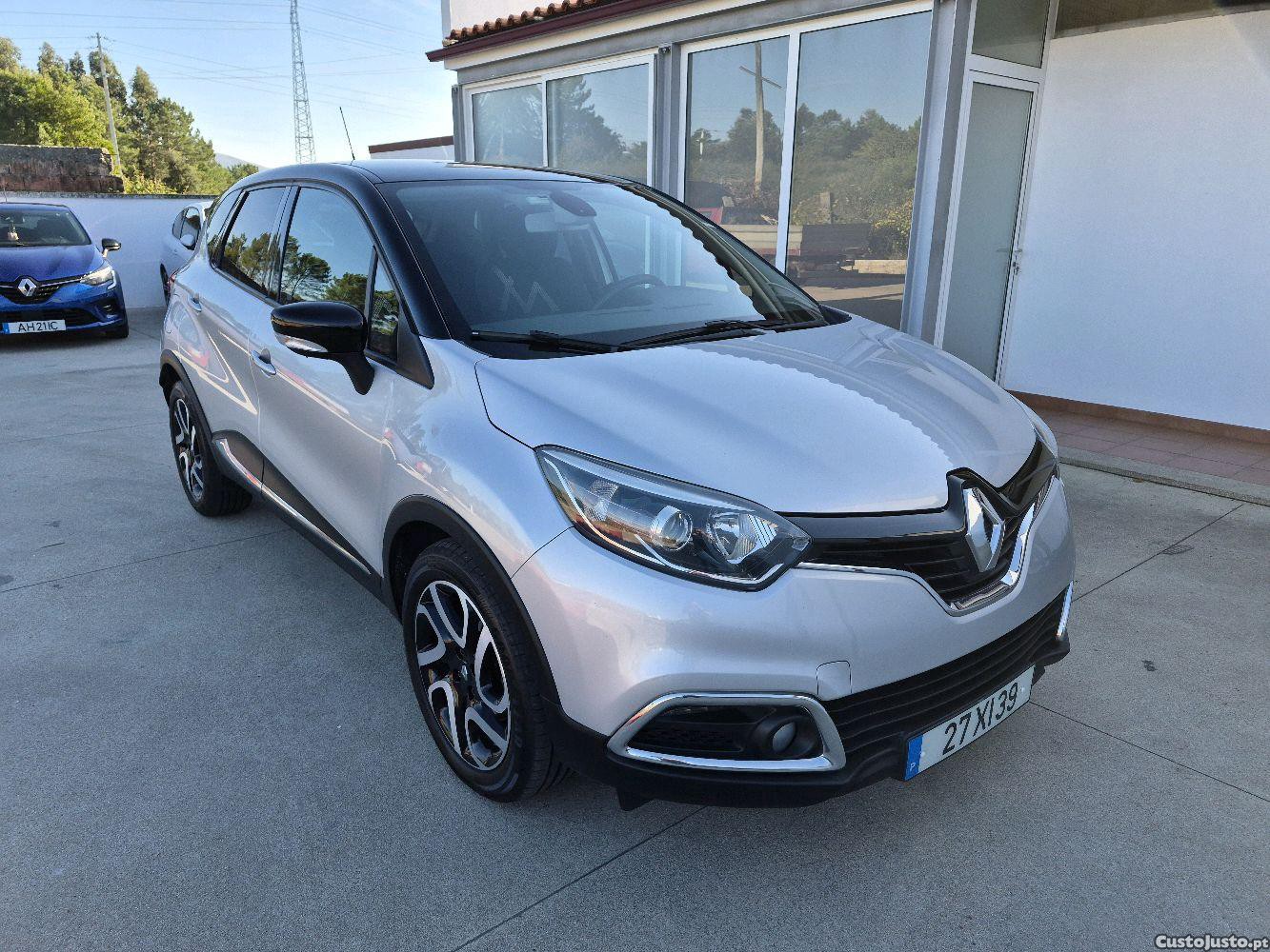 Renault Captur 1.5 dci - 14 — photo 2