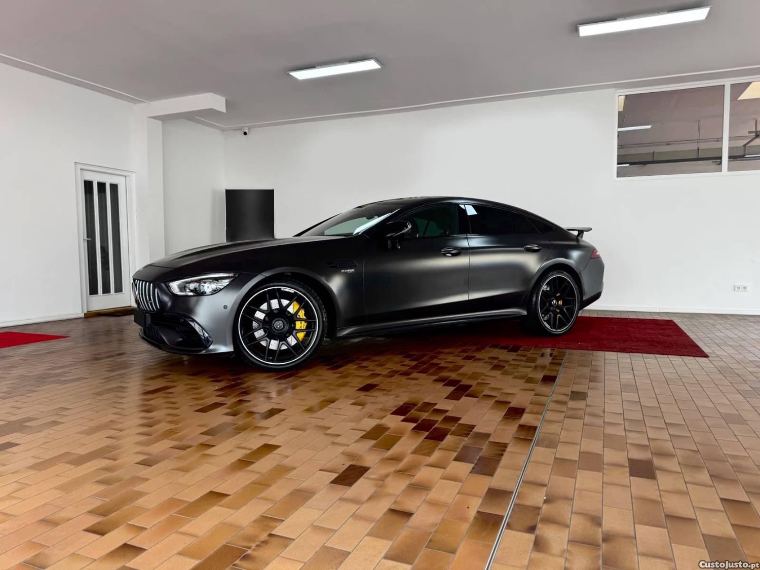 Mercedes-Benz AMG GT 43 4Matic+ - 19 — photo 2