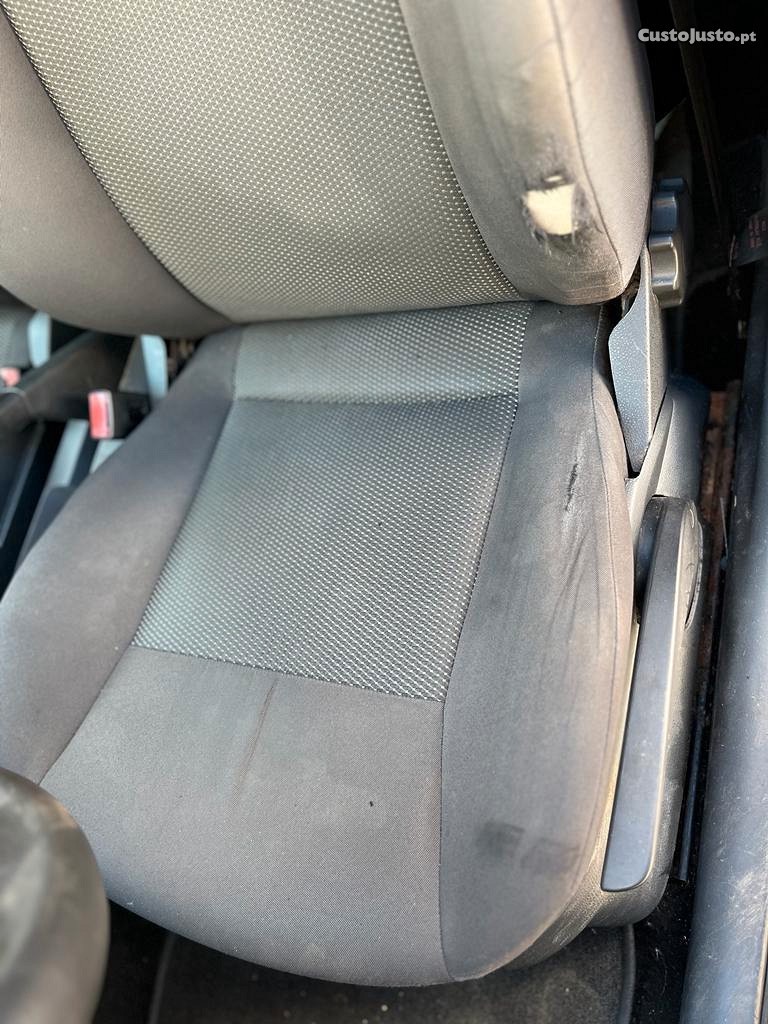 SEAT Ibiza 1.4TDI — fotografia 5