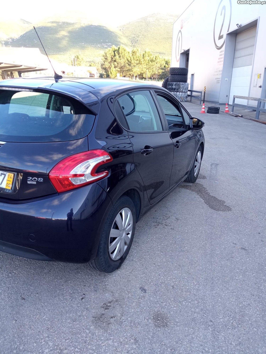 Peugeot 208 1.6 HDI — fotografia 7